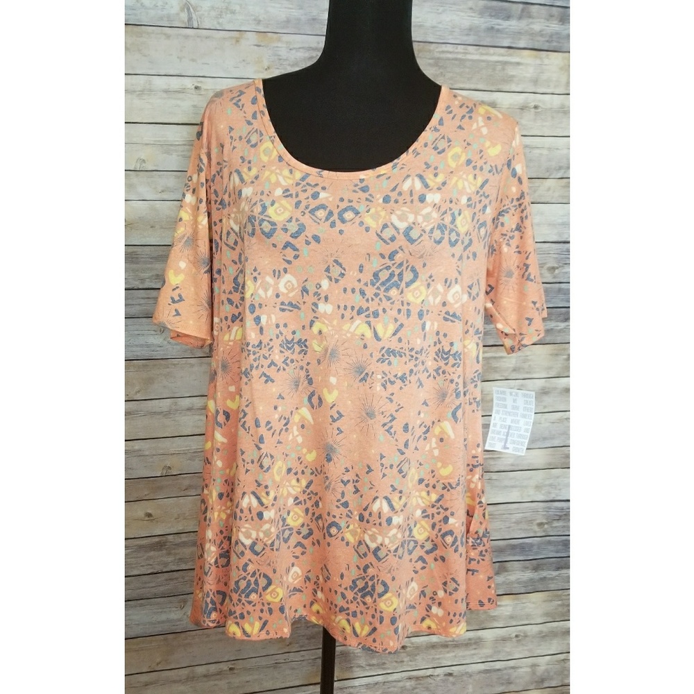 Large LuLaRoe Perfect T NWT
